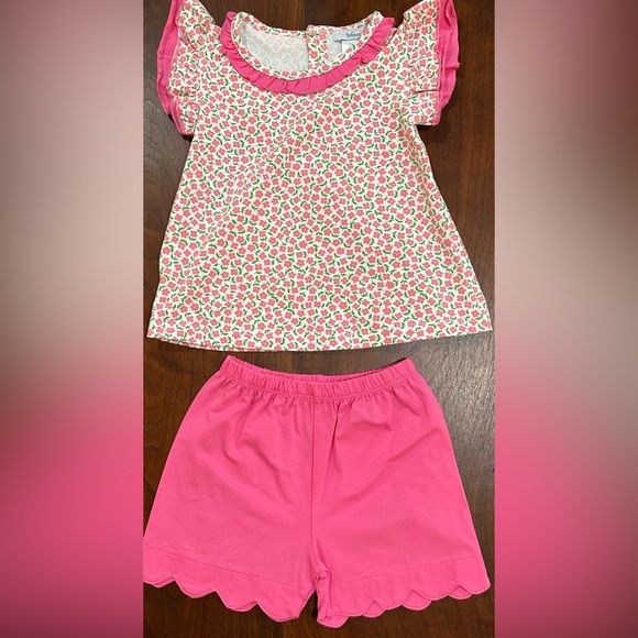 Ishtex Other - ISHTEX Pink/White Floral Girl's short set NWT size 24m/2Y